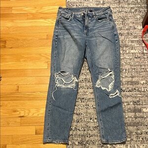 American Eagle Ripped Mom Jean